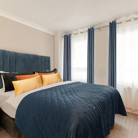 Explore The Most Exquisite West-End From A Harrods Family And Couple Home London Exterior foto